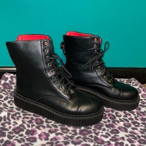 Platform combat boots